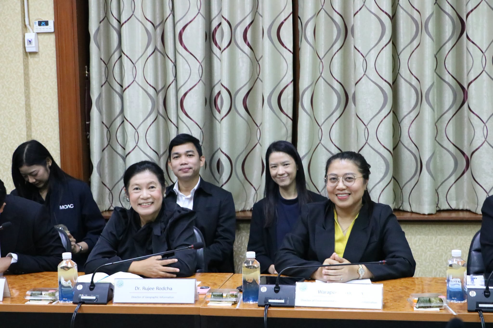 title - ส.ป.ก. เดินหน้าบูรณาการข้อมูลที่ดิน จับมือจุฬาฯ MIT และธนาคารกรุงเทพ หารือความร่วมมือวิจัย พัฒนาพื้นที่เกษตรอย่างยั่งยืน